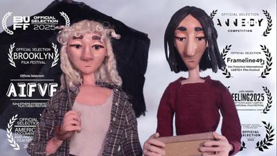 一只鸟撞上了我的窗户，现在我是女同